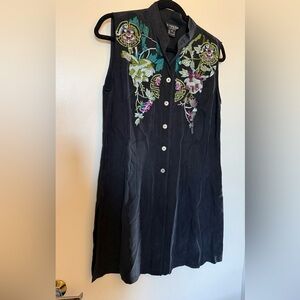 Citron Santa Monica Button Up Embroidered Sleeveless Tunic Side Slits in Medium